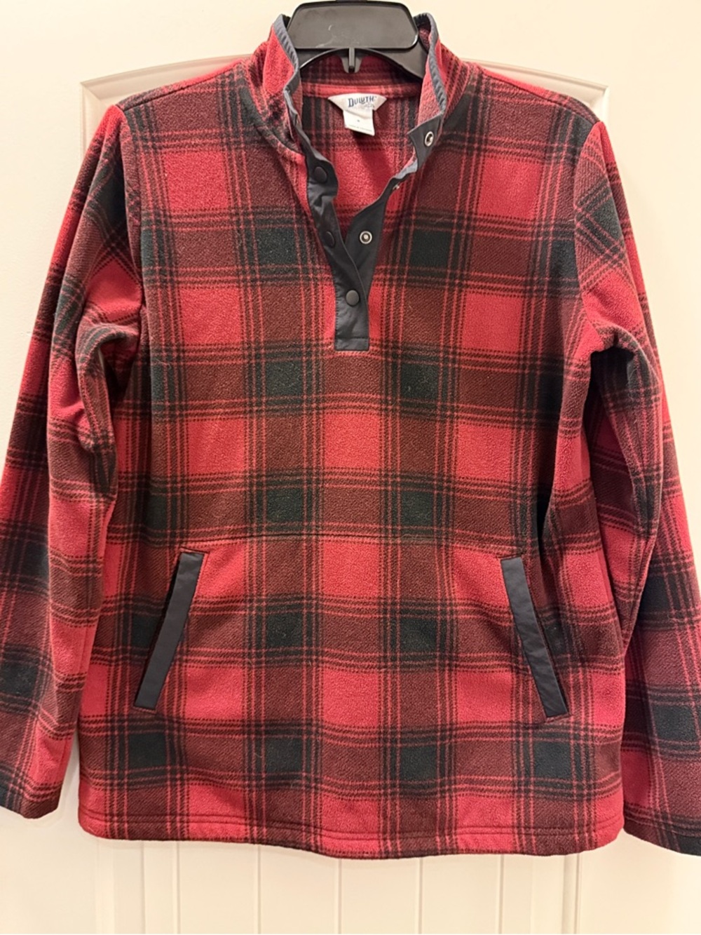 Duluth Trading Co Red and Black Plaid Fleece Pullover